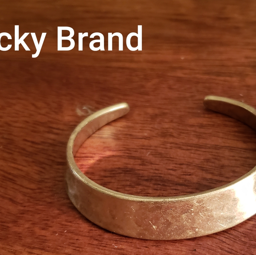 NWOT Gold Lucky Brand Adjustable Bangle Bracelet